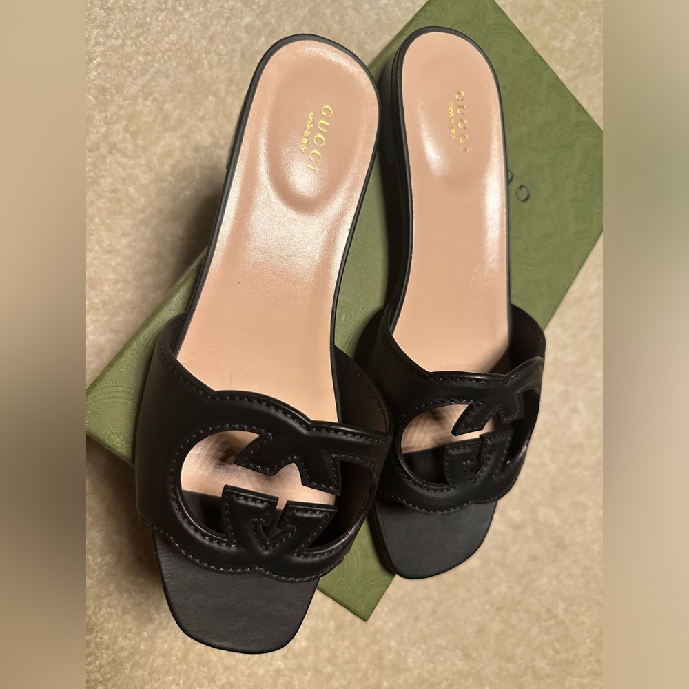 Like New! Gucci Interlocking G Cut-out Slide Sandal size EU 41 US Size 11